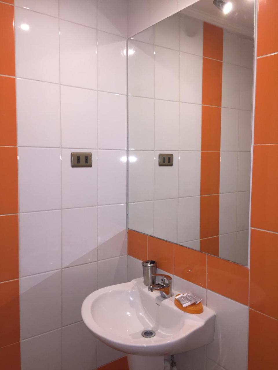 Hostal Del Turista 塔尔卡 外观 照片